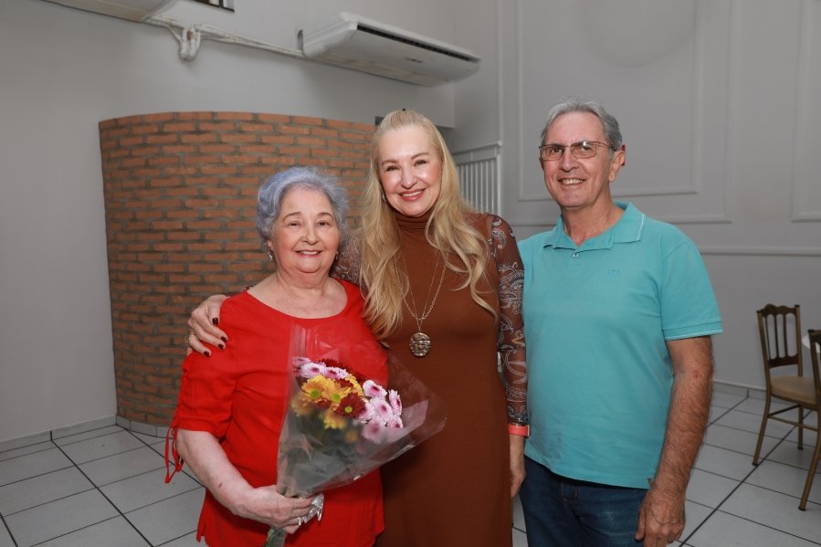 FÁTIMA QUINTILIANOS, SETE DÉCADAS DE ALEGRIA E MUITO AMOR - Eloisa Mattos