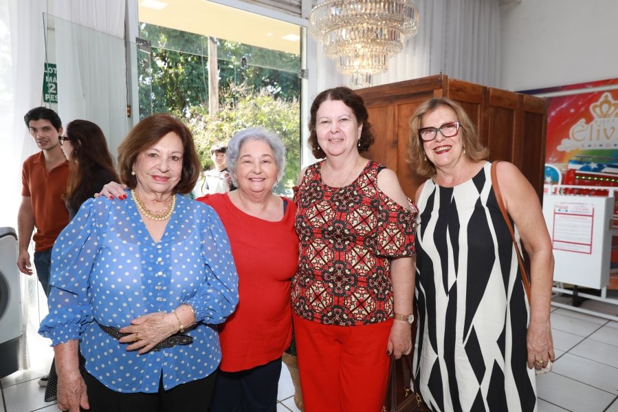 FÁTIMA QUINTILIANOS, SETE DÉCADAS DE ALEGRIA E MUITO AMOR - Eloisa Mattos