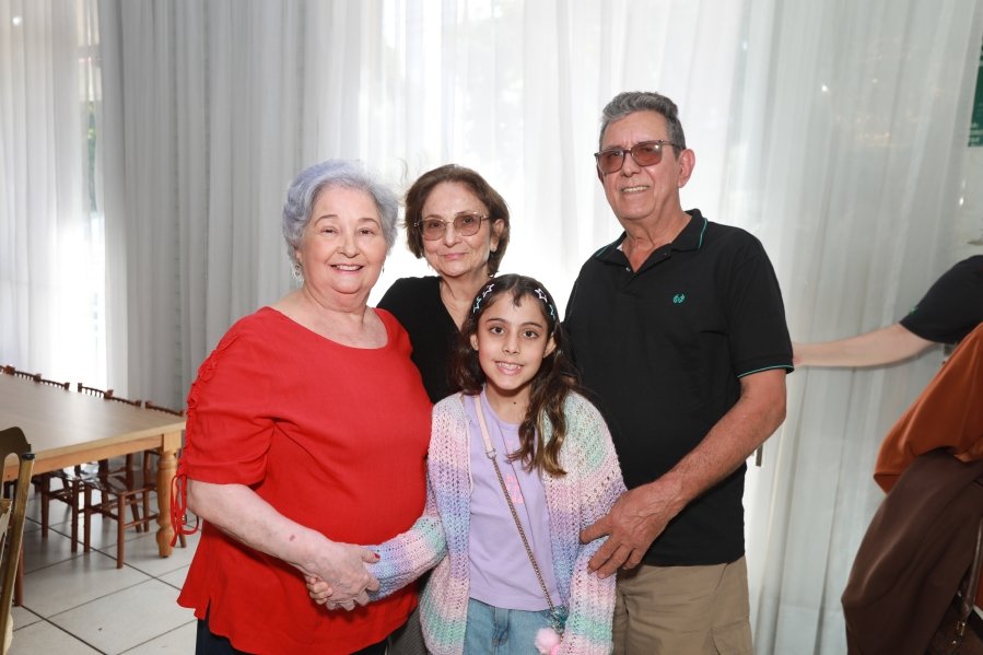 FÁTIMA QUINTILIANOS, SETE DÉCADAS DE ALEGRIA E MUITO AMOR - Eloisa Mattos