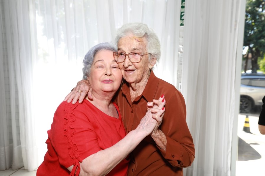 FÁTIMA QUINTILIANOS, SETE DÉCADAS DE ALEGRIA E MUITO AMOR - Eloisa Mattos