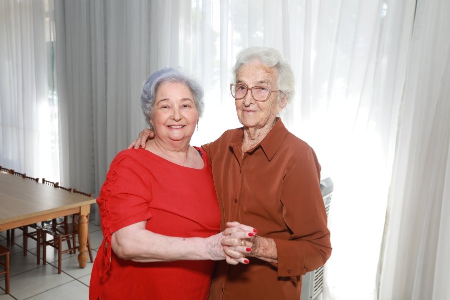FÁTIMA QUINTILIANOS, SETE DÉCADAS DE ALEGRIA E MUITO AMOR - Eloisa Mattos