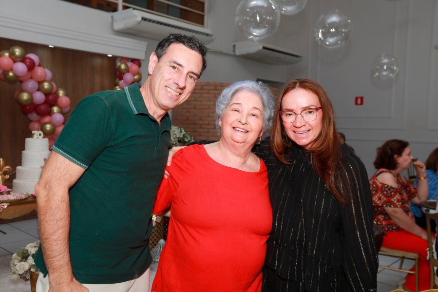 FÁTIMA QUINTILIANOS, SETE DÉCADAS DE ALEGRIA E MUITO AMOR - Eloisa Mattos