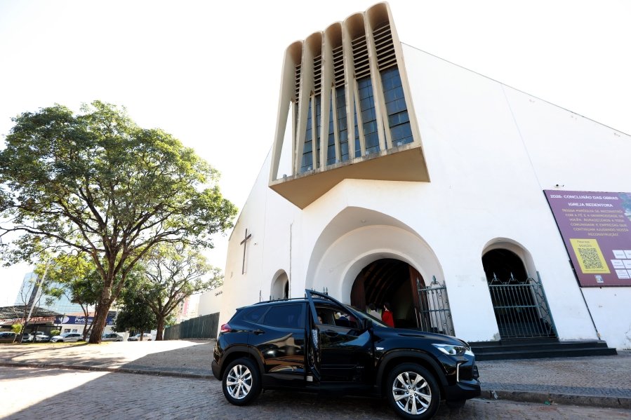 MARIA CAROLINA E LUIS ANDRÉ: UM “SIM” REPLETO DE EMOÇÃO E AMOR – ( IGREJA REDENTORA) - Eloisa Mattos