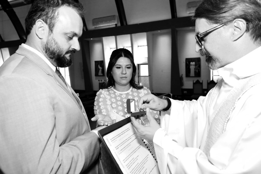 MARIA CAROLINA E LUIS ANDRÉ: UM “SIM” REPLETO DE EMOÇÃO E AMOR – ( IGREJA REDENTORA) - Eloisa Mattos
