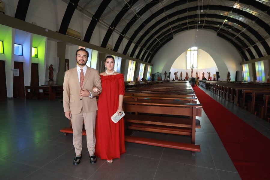 MARIA CAROLINA E LUIS ANDRÉ: UM “SIM” REPLETO DE EMOÇÃO E AMOR – ( IGREJA REDENTORA) - Eloisa Mattos