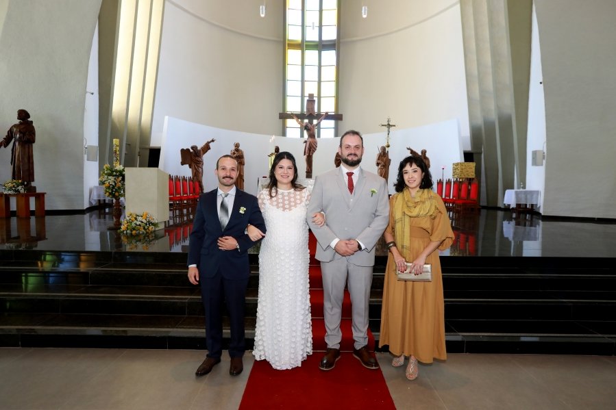 MARIA CAROLINA E LUIS ANDRÉ: UM “SIM” REPLETO DE EMOÇÃO E AMOR – ( IGREJA REDENTORA) - Eloisa Mattos