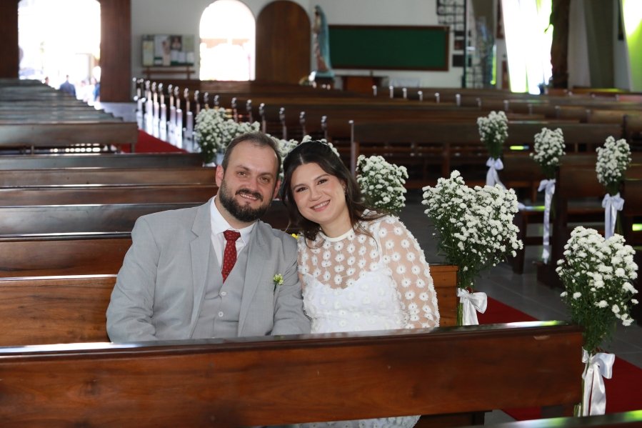 MARIA CAROLINA E LUIS ANDRÉ: UM “SIM” REPLETO DE EMOÇÃO E AMOR – ( IGREJA REDENTORA) - Eloisa Mattos