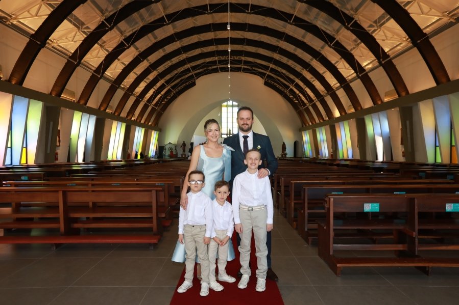 MARIA CAROLINA E LUIS ANDRÉ: UM “SIM” REPLETO DE EMOÇÃO E AMOR – ( IGREJA REDENTORA) - Eloisa Mattos