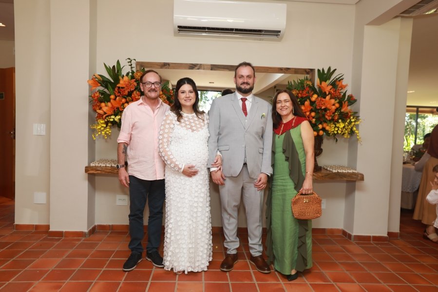 MARIA CAROLINA E LUIS ANDRÉ: UM “SIM” REPLETO DE EMOÇÃO E AMOR – ( IGREJA REDENTORA) - Eloisa Mattos