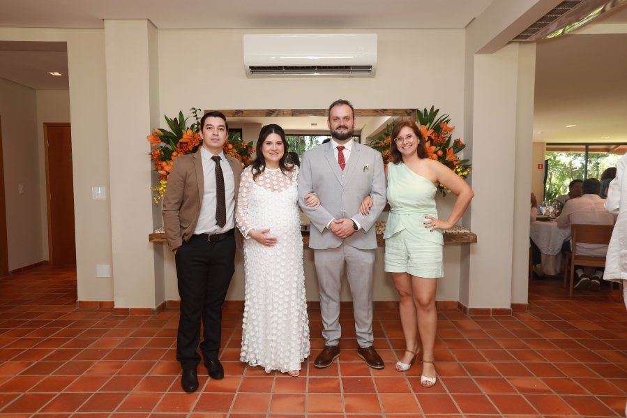 MARIA CAROLINA E LUIS ANDRÉ: UM “SIM” REPLETO DE EMOÇÃO E AMOR – ( IGREJA REDENTORA) - Eloisa Mattos