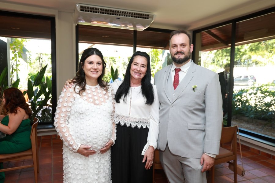 MARIA CAROLINA E LUIS ANDRÉ: UM “SIM” REPLETO DE EMOÇÃO E AMOR – ( IGREJA REDENTORA) - Eloisa Mattos
