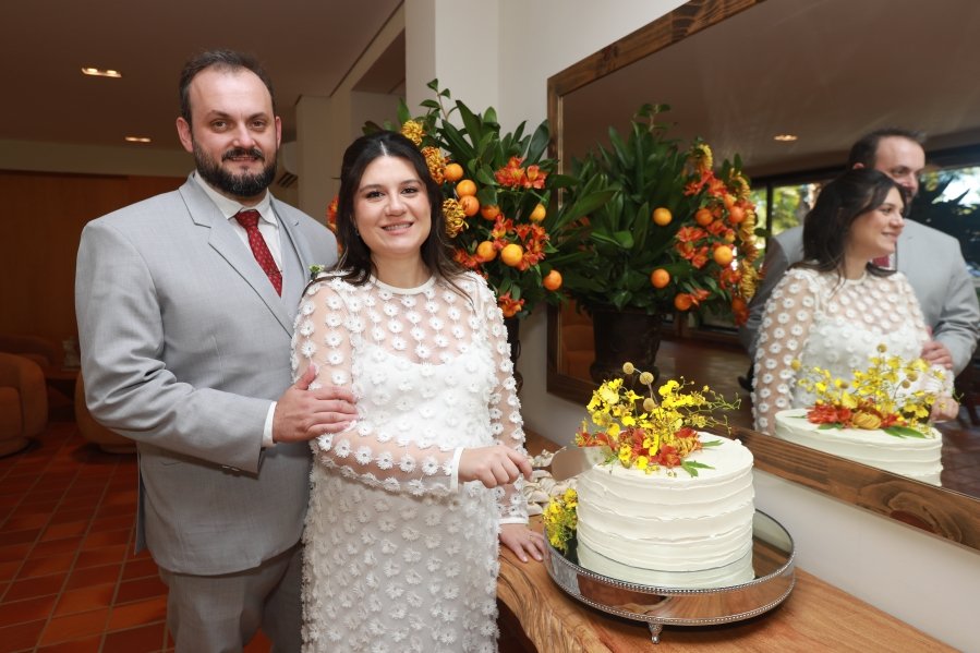 MARIA CAROLINA E LUIS ANDRÉ: UM “SIM” REPLETO DE EMOÇÃO E AMOR – ( IGREJA REDENTORA) - Eloisa Mattos