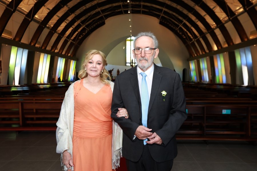 MARIA CAROLINA E LUIS ANDRÉ: UM “SIM” REPLETO DE EMOÇÃO E AMOR – ( IGREJA REDENTORA) - Eloisa Mattos