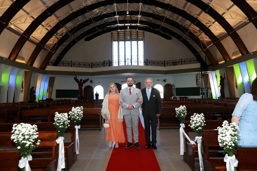 MARIA CAROLINA E LUIS ANDRÉ: UM “SIM” REPLETO DE EMOÇÃO E AMOR – ( IGREJA REDENTORA) - Eloisa Mattos