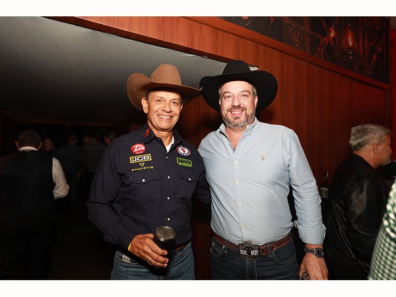 RIO PRETO COUNTRY BULLS – ZEZÉ DI CAMARGO, GUSTAVO MIOTO E NATANZINHO LIMA