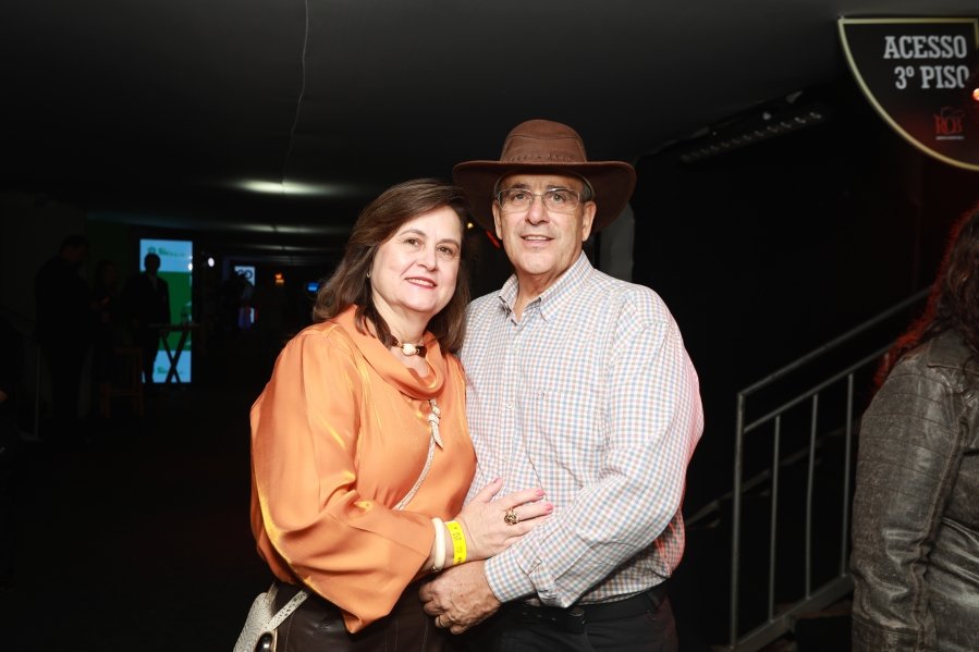 RIO PRETO COUNTRY BULLS – ZEZÉ DI CAMARGO, GUSTAVO MIOTO E NATANZINHO LIMA - Eloisa Mattos