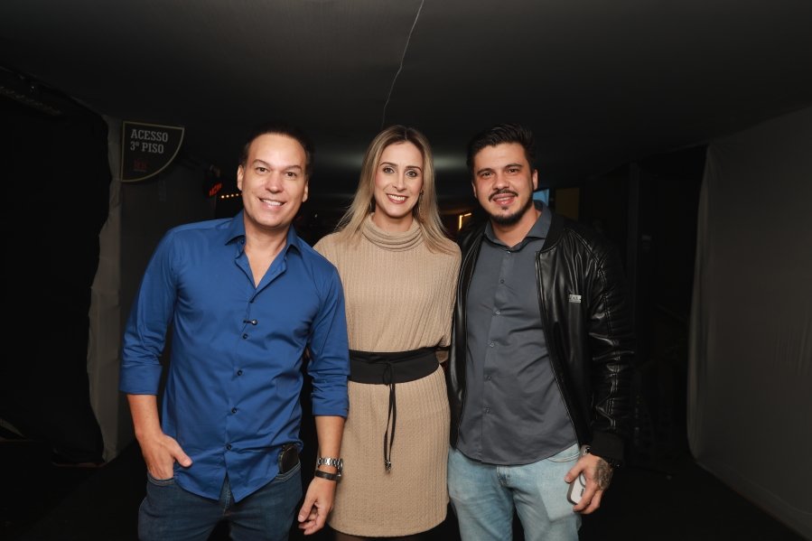 RIO PRETO COUNTRY BULLS – ZEZÉ DI CAMARGO, GUSTAVO MIOTO E NATANZINHO LIMA - Eloisa Mattos