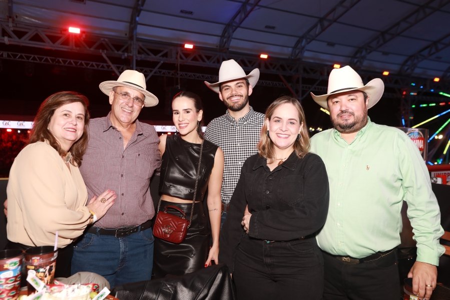 RIO PRETO RODEO COUNTRY BULLS – GUSTTAVO LIMA – JOÃO BOSCO & VINÍCIUS - Eloisa Mattos