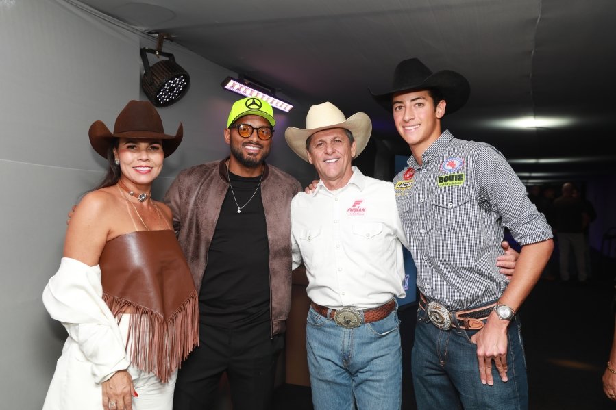 RIO PRETO RODEO COUNTRY BULLS – GUSTTAVO LIMA – JOÃO BOSCO & VINÍCIUS - Eloisa Mattos