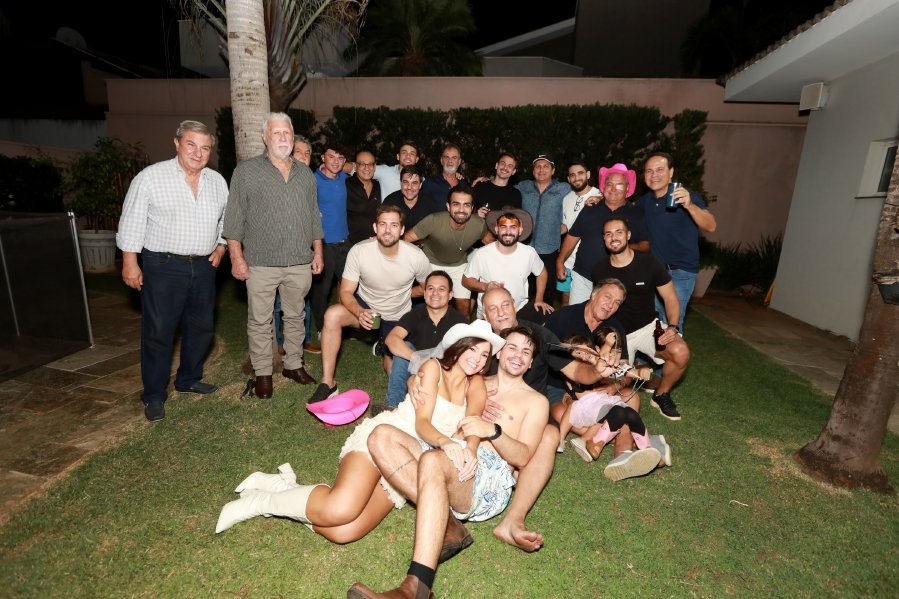 “LAST RODEIO DA GABRIELA”: UMA DESPEDIDA DE SOLTEIRA EM CLIMA COUNTRY - Eloisa Mattos