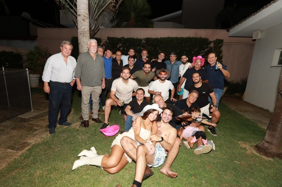 “LAST RODEIO DA GABRIELA”: UMA DESPEDIDA DE SOLTEIRA EM CLIMA COUNTRY - Eloisa Mattos