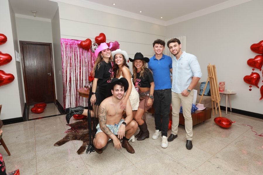 “LAST RODEIO DA GABRIELA”: UMA DESPEDIDA DE SOLTEIRA EM CLIMA COUNTRY - Eloisa Mattos