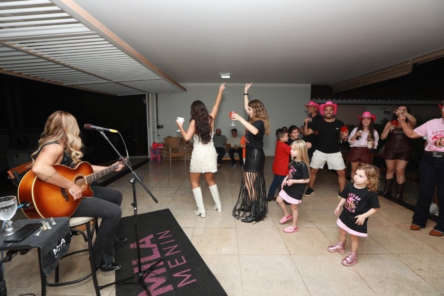 “LAST RODEIO DA GABRIELA”: UMA DESPEDIDA DE SOLTEIRA EM CLIMA COUNTRY - Eloisa Mattos