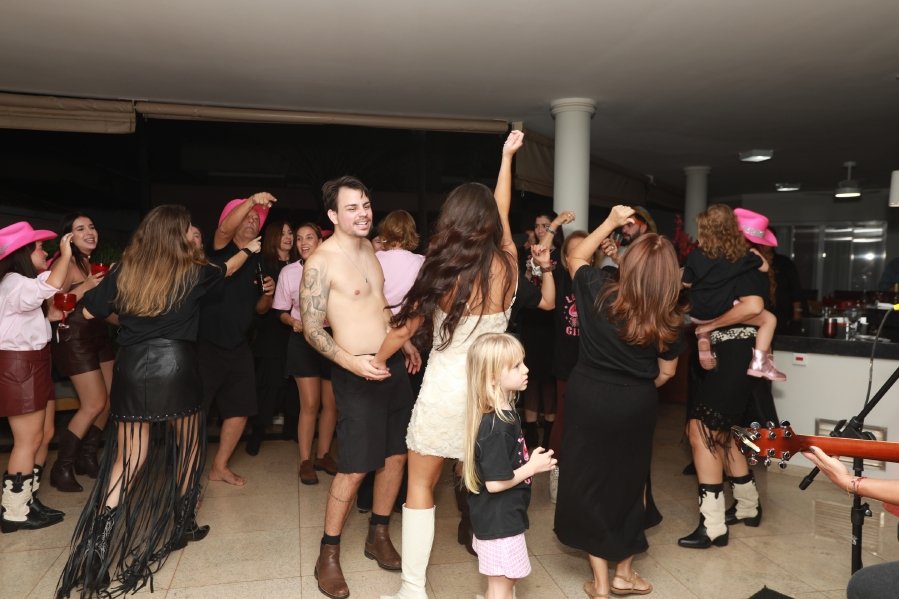 “LAST RODEIO DA GABRIELA”: UMA DESPEDIDA DE SOLTEIRA EM CLIMA COUNTRY - Eloisa Mattos
