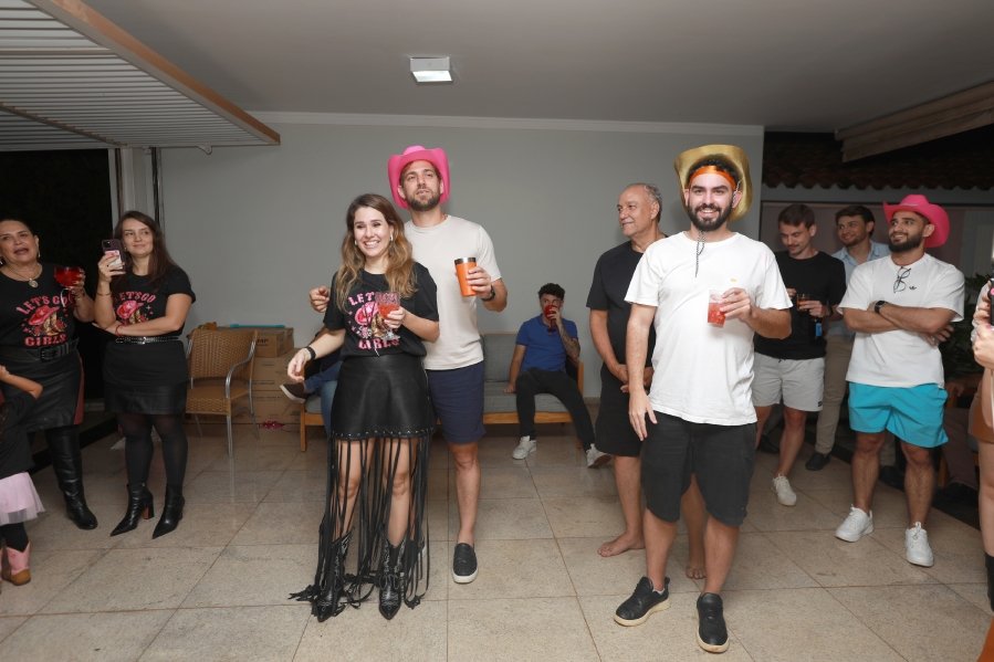 “LAST RODEIO DA GABRIELA”: UMA DESPEDIDA DE SOLTEIRA EM CLIMA COUNTRY - Eloisa Mattos