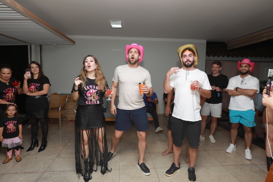 “LAST RODEIO DA GABRIELA”: UMA DESPEDIDA DE SOLTEIRA EM CLIMA COUNTRY - Eloisa Mattos
