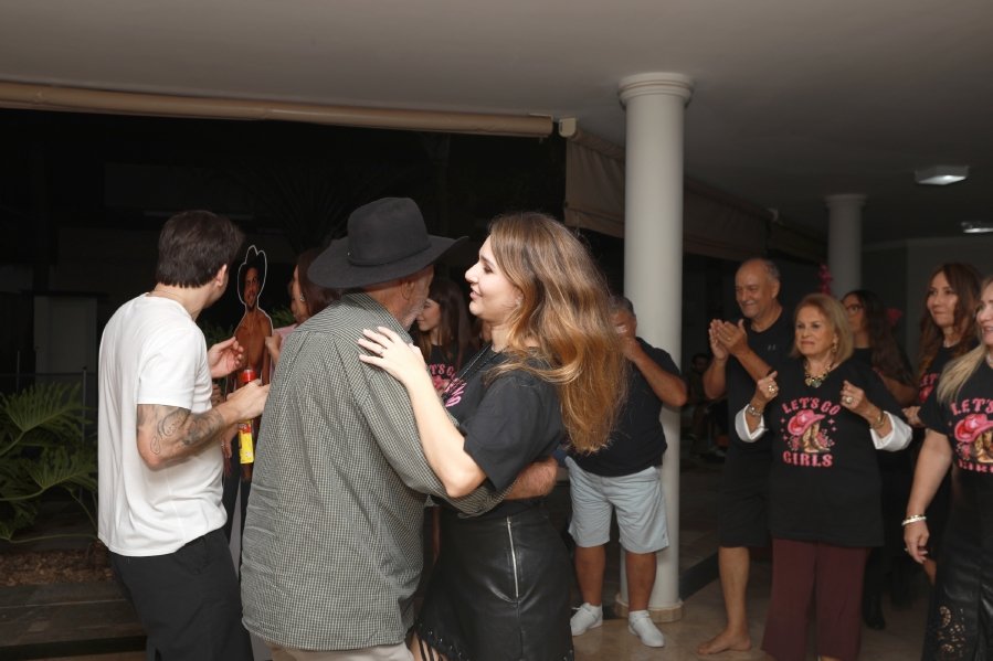 “LAST RODEIO DA GABRIELA”: UMA DESPEDIDA DE SOLTEIRA EM CLIMA COUNTRY - Eloisa Mattos