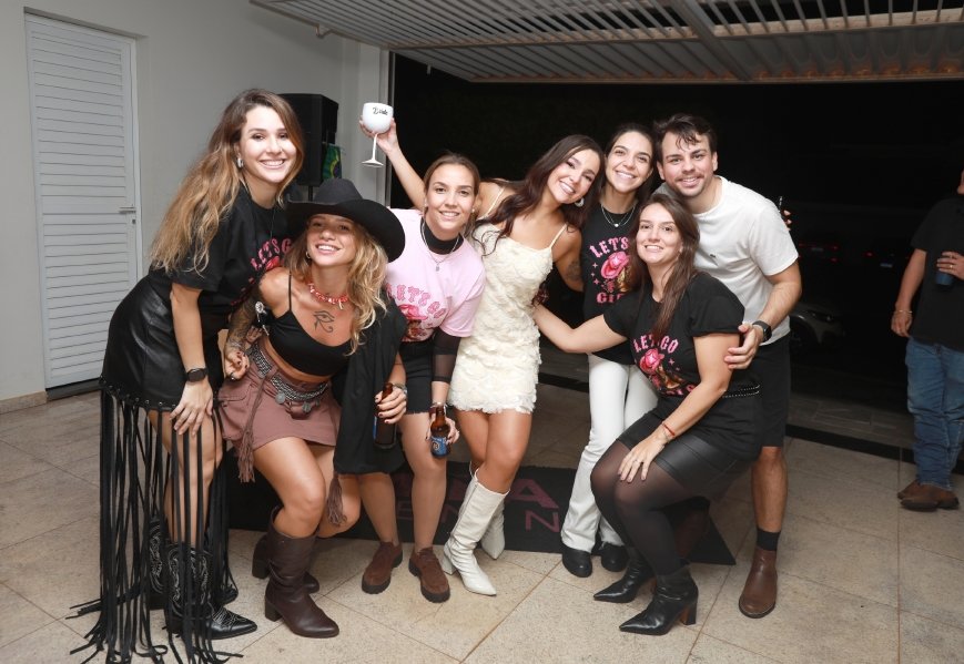 “LAST RODEIO DA GABRIELA”: UMA DESPEDIDA DE SOLTEIRA EM CLIMA COUNTRY - Eloisa Mattos