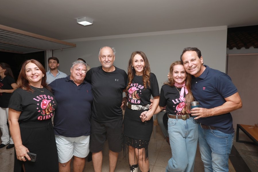 “LAST RODEIO DA GABRIELA”: UMA DESPEDIDA DE SOLTEIRA EM CLIMA COUNTRY - Eloisa Mattos