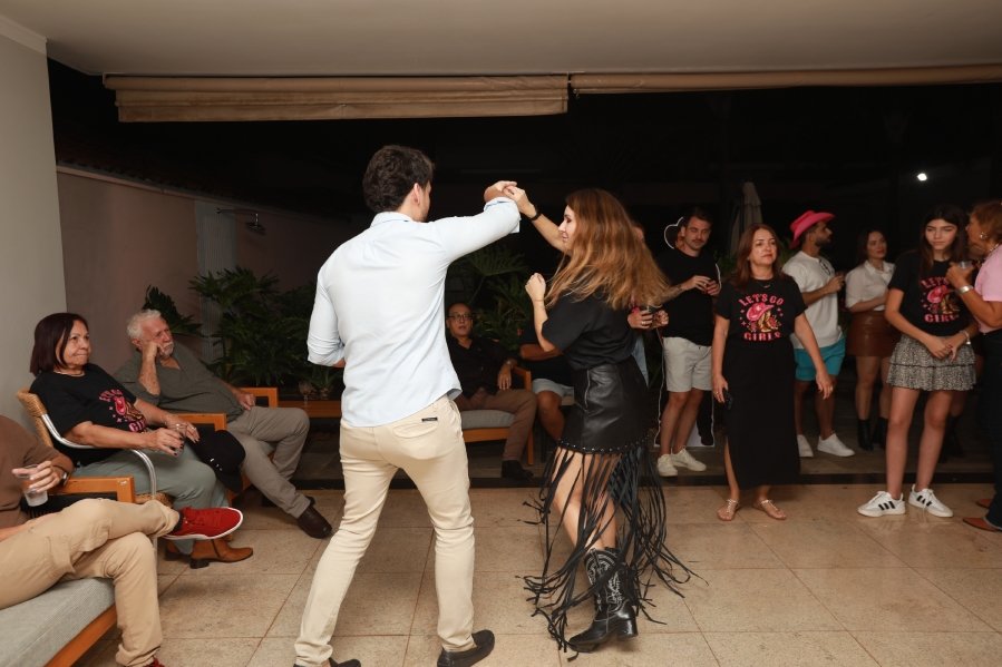 “LAST RODEIO DA GABRIELA”: UMA DESPEDIDA DE SOLTEIRA EM CLIMA COUNTRY - Eloisa Mattos