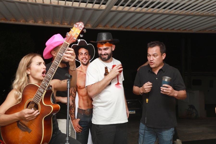 “LAST RODEIO DA GABRIELA”: UMA DESPEDIDA DE SOLTEIRA EM CLIMA COUNTRY - Eloisa Mattos