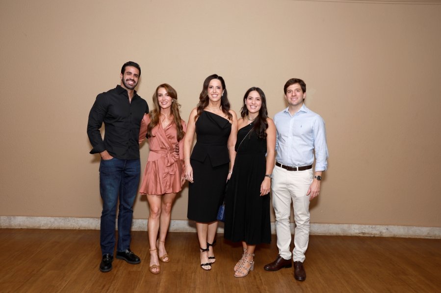 IUN RIO PRETO CELEBRA 48 ANOS DE RESIDÊNCIA MÉDICA EM UROLOGIA COM NOITE DE REENCONTROS E EMOÇÃO - Eloisa Mattos