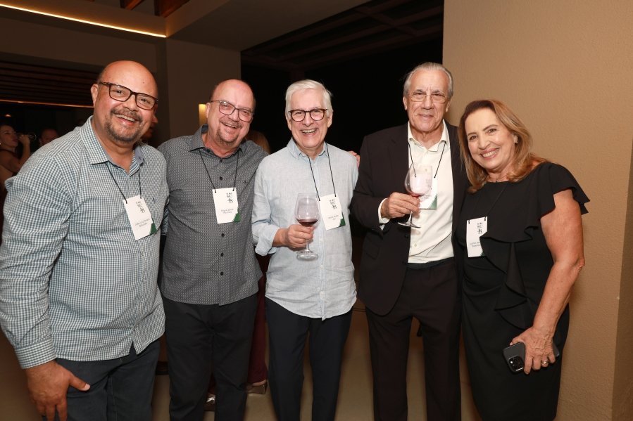 IUN RIO PRETO CELEBRA 48 ANOS DE RESIDÊNCIA MÉDICA EM UROLOGIA COM NOITE DE REENCONTROS E EMOÇÃO - Eloisa Mattos