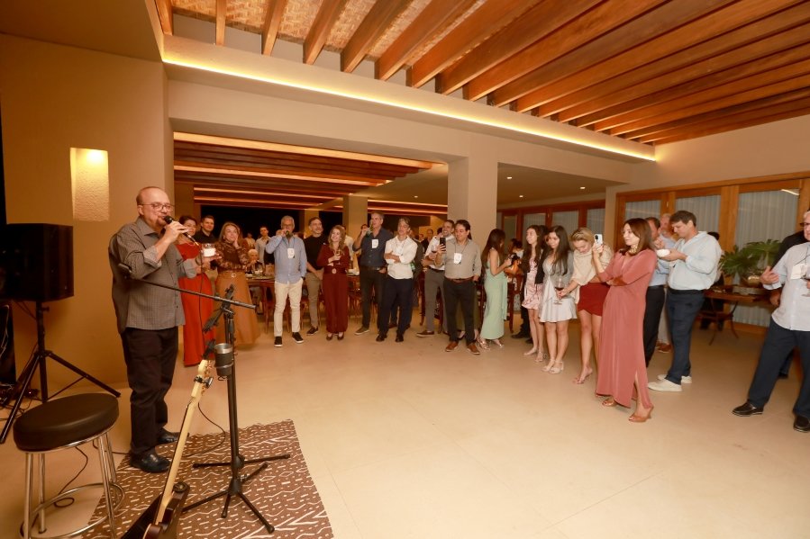 IUN RIO PRETO CELEBRA 48 ANOS DE RESIDÊNCIA MÉDICA EM UROLOGIA COM NOITE DE REENCONTROS E EMOÇÃO - Eloisa Mattos
