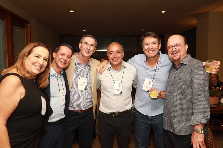 IUN RIO PRETO CELEBRA 48 ANOS DE RESIDÊNCIA MÉDICA EM UROLOGIA COM NOITE DE REENCONTROS E EMOÇÃO - Eloisa Mattos
