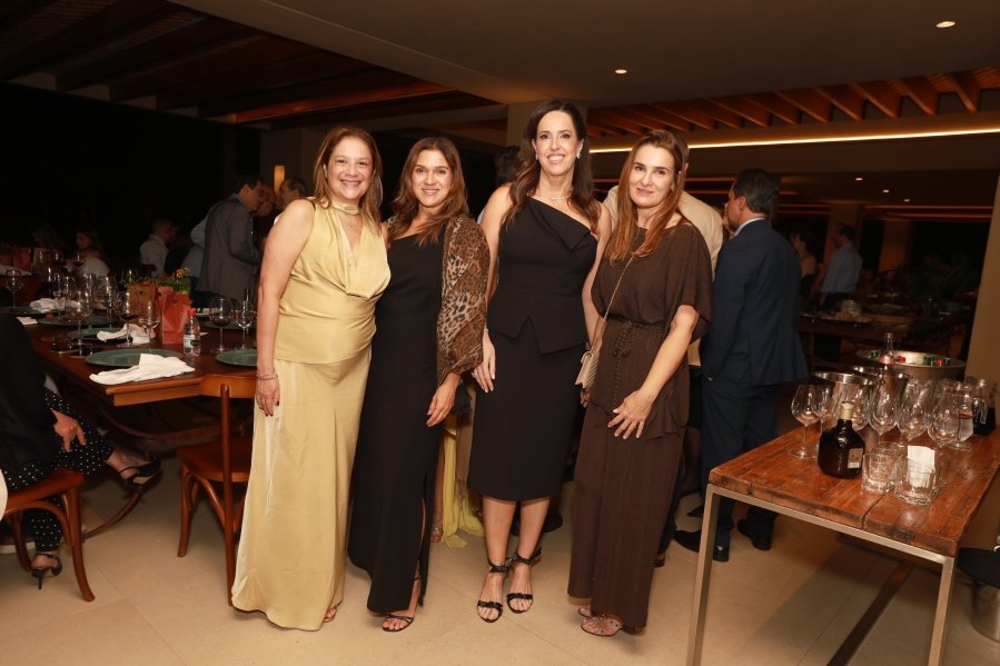IUN RIO PRETO CELEBRA 48 ANOS DE RESIDÊNCIA MÉDICA EM UROLOGIA COM NOITE DE REENCONTROS E EMOÇÃO - Eloisa Mattos