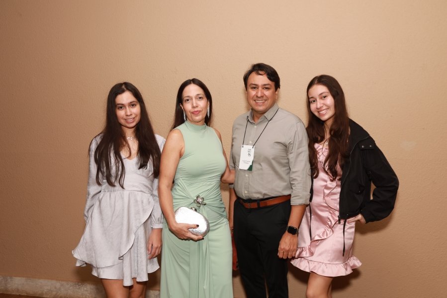 IUN RIO PRETO CELEBRA 48 ANOS DE RESIDÊNCIA MÉDICA EM UROLOGIA COM NOITE DE REENCONTROS E EMOÇÃO - Eloisa Mattos