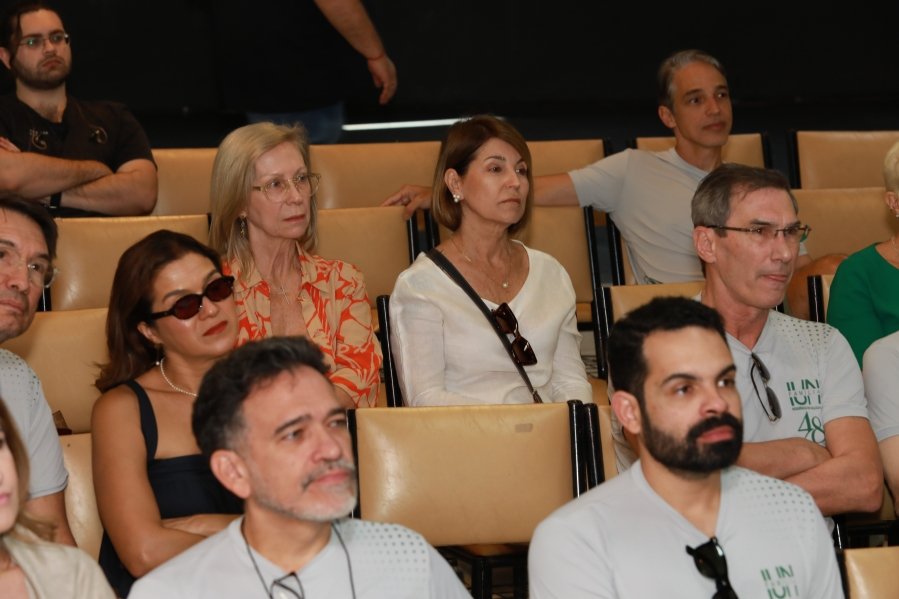 SEGUNDO DIA DE COMEMORAÇÃO DOS 48 ANOS DA RESIDÊNCIA MÉDICA EM UROLOGIA DO IUN RIO PRETO - Eloisa Mattos