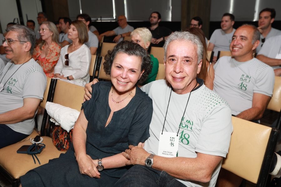 SEGUNDO DIA DE COMEMORAÇÃO DOS 48 ANOS DA RESIDÊNCIA MÉDICA EM UROLOGIA DO IUN RIO PRETO - Eloisa Mattos