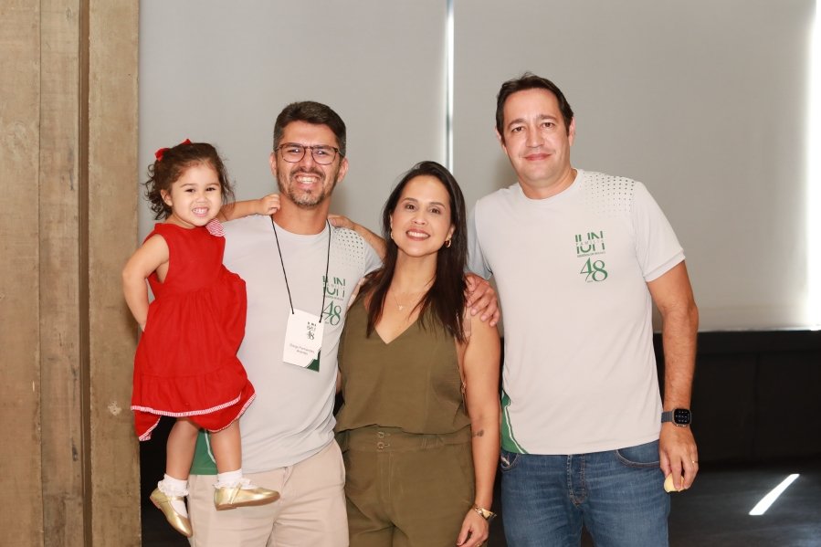 SEGUNDO DIA DE COMEMORAÇÃO DOS 48 ANOS DA RESIDÊNCIA MÉDICA EM UROLOGIA DO IUN RIO PRETO - Eloisa Mattos