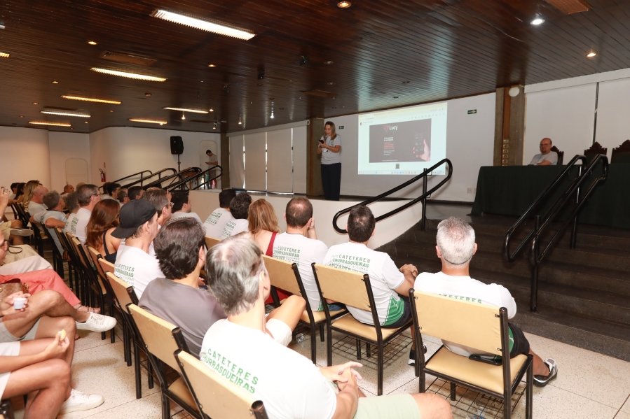 SEGUNDO DIA DE COMEMORAÇÃO DOS 48 ANOS DA RESIDÊNCIA MÉDICA EM UROLOGIA DO IUN RIO PRETO - Eloisa Mattos