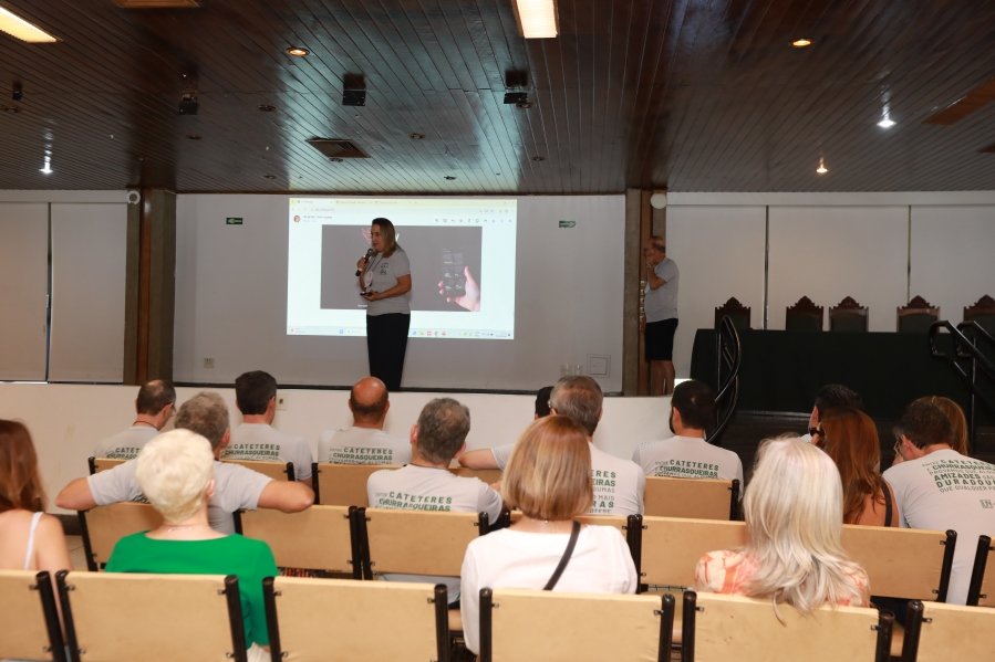 SEGUNDO DIA DE COMEMORAÇÃO DOS 48 ANOS DA RESIDÊNCIA MÉDICA EM UROLOGIA DO IUN RIO PRETO - Eloisa Mattos