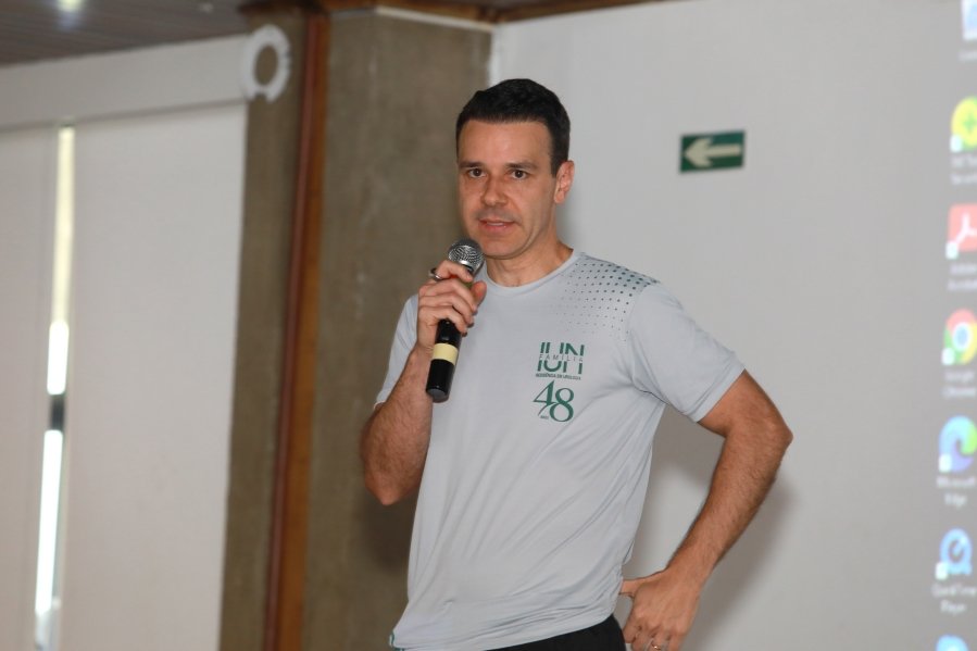 SEGUNDO DIA DE COMEMORAÇÃO DOS 48 ANOS DA RESIDÊNCIA MÉDICA EM UROLOGIA DO IUN RIO PRETO - Eloisa Mattos