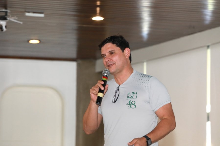 SEGUNDO DIA DE COMEMORAÇÃO DOS 48 ANOS DA RESIDÊNCIA MÉDICA EM UROLOGIA DO IUN RIO PRETO - Eloisa Mattos