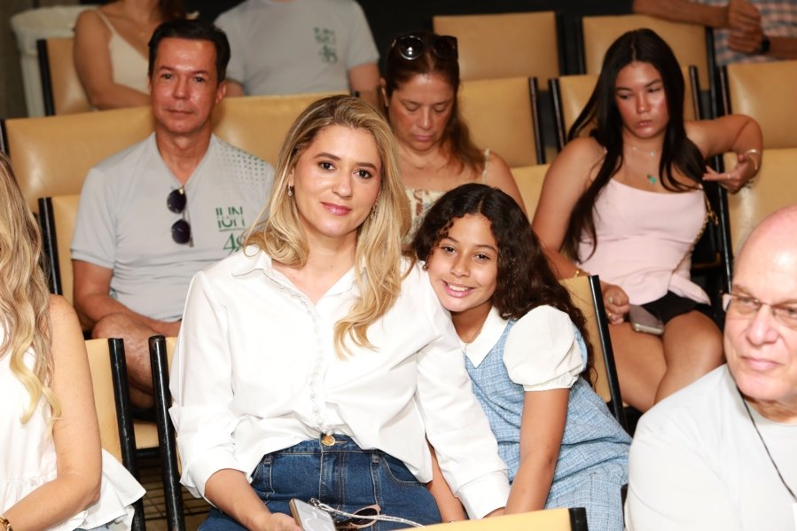 SEGUNDO DIA DE COMEMORAÇÃO DOS 48 ANOS DA RESIDÊNCIA MÉDICA EM UROLOGIA DO IUN RIO PRETO - Eloisa Mattos