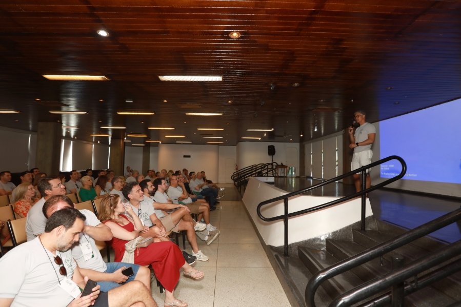 SEGUNDO DIA DE COMEMORAÇÃO DOS 48 ANOS DA RESIDÊNCIA MÉDICA EM UROLOGIA DO IUN RIO PRETO - Eloisa Mattos